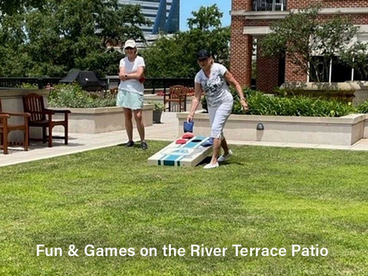 Harbors Edge Patio Games