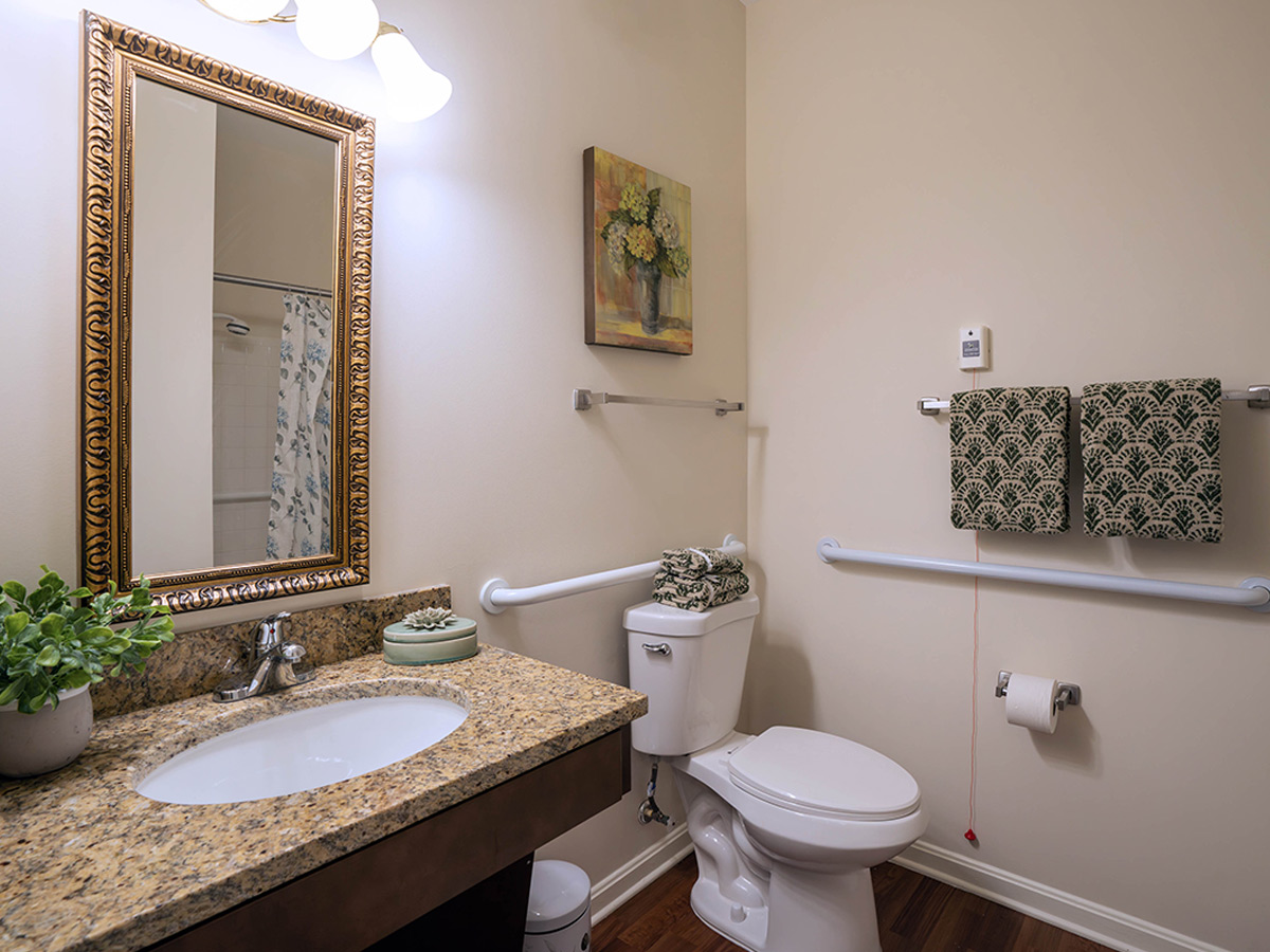 Chesterbrook Residences Bathroom