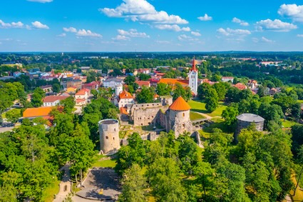 Latvia is among the places to retire on a budget. Dudlajzov.