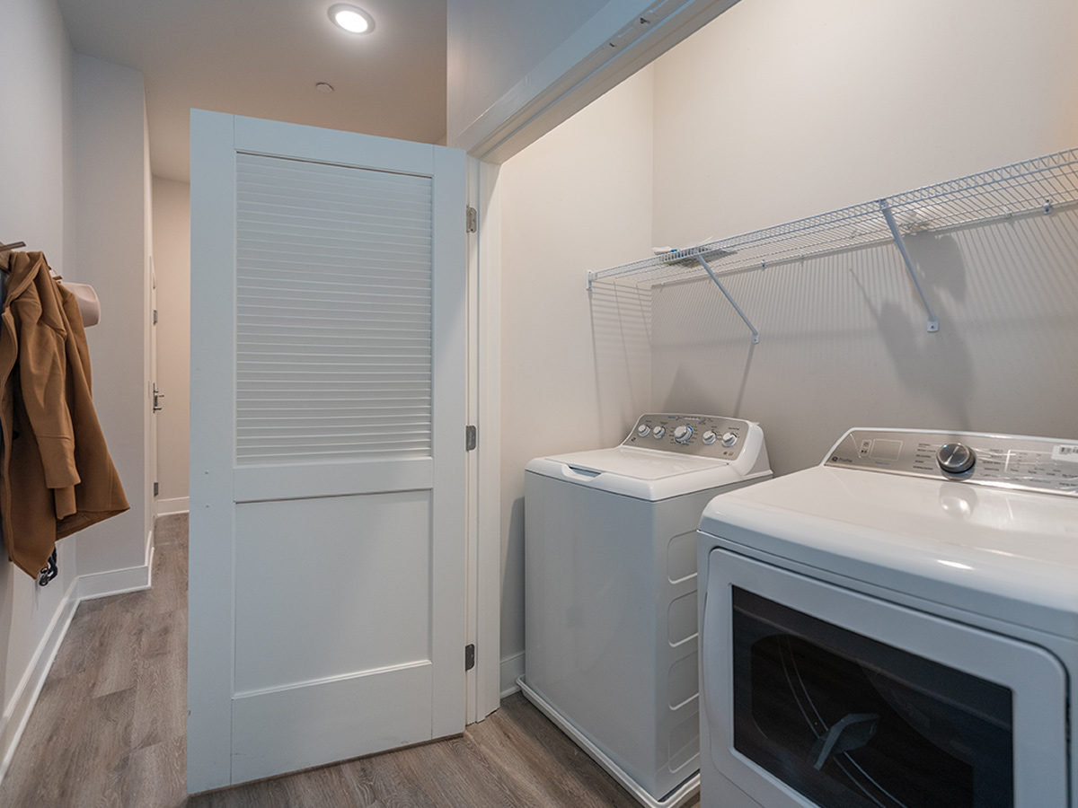 Acclaim at Greenbrier Laundry