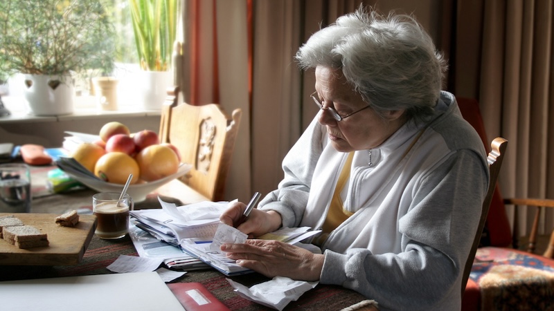 Woman adapting to the future of social security.