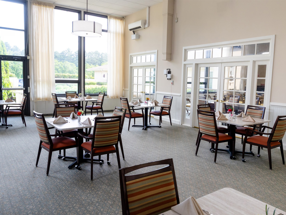 Commonwealth Senior Living at the Eastern Shore Dining Room