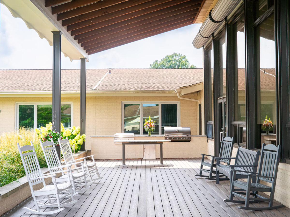 Commonwealth Senior Living at the Eastern Shore Outdoor Patio