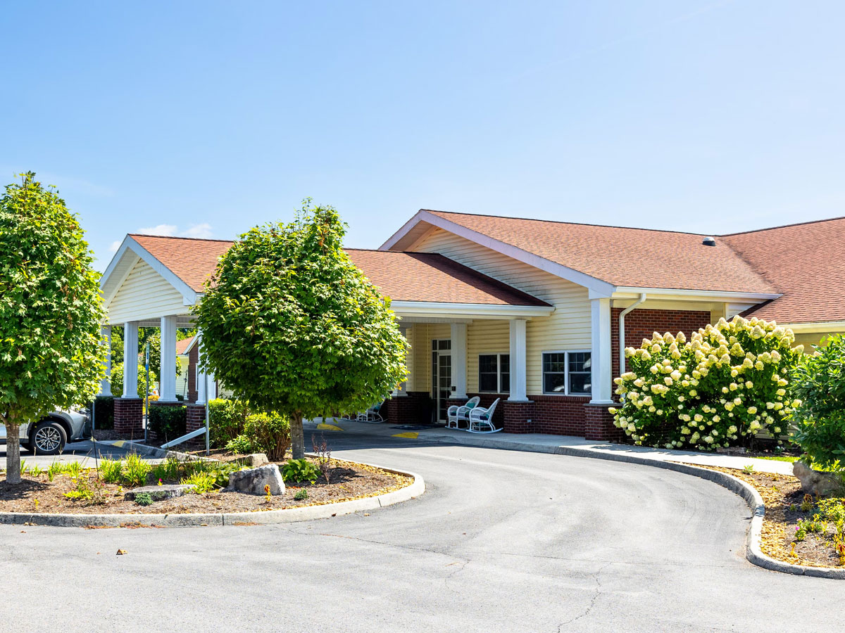 Commonwealth Senior Living at Cedar Bluff Exterior