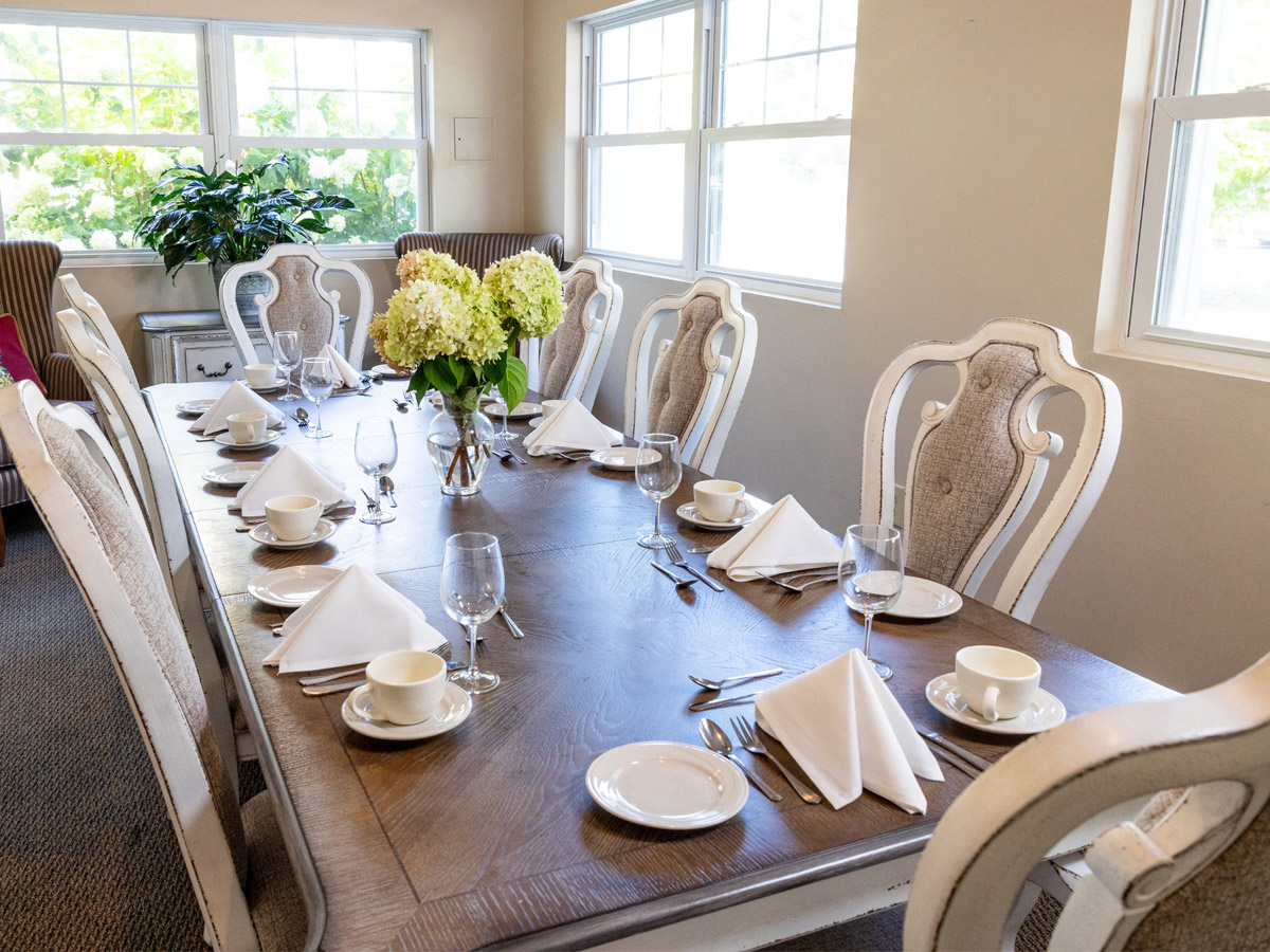 Commonwealth Senior Living at Cedar Bluff Private Dining Room