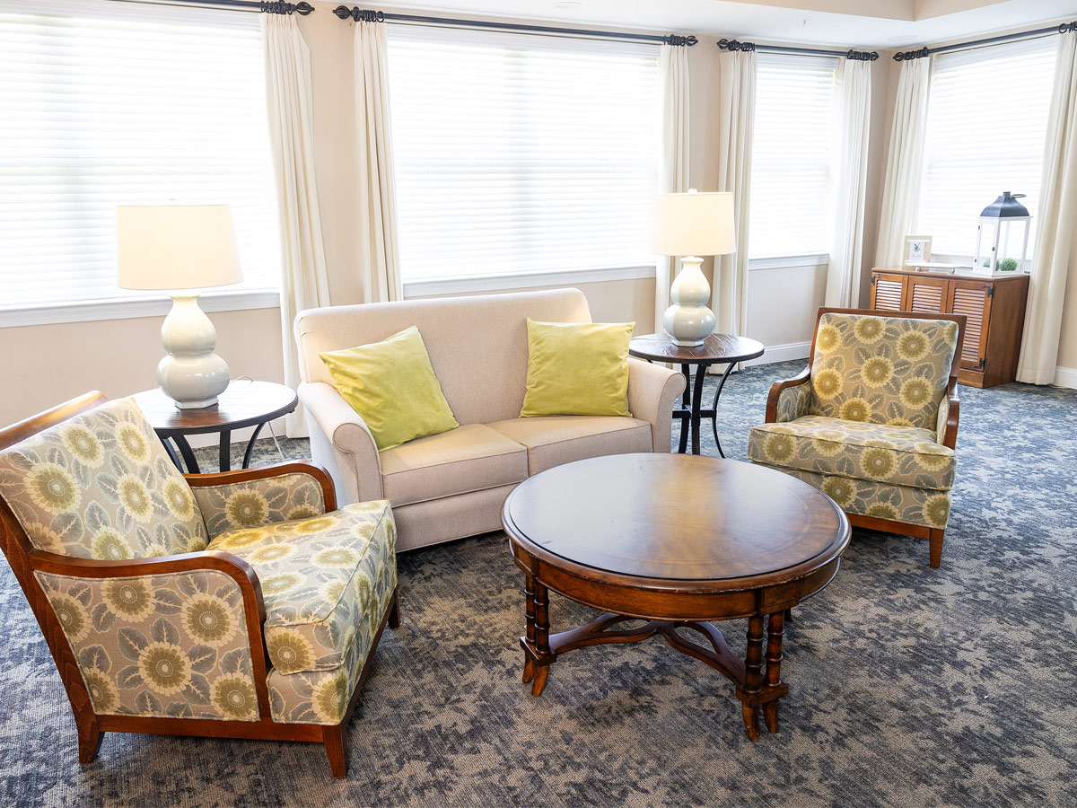 Commonwealth Senior Living at Front Royal Common Area