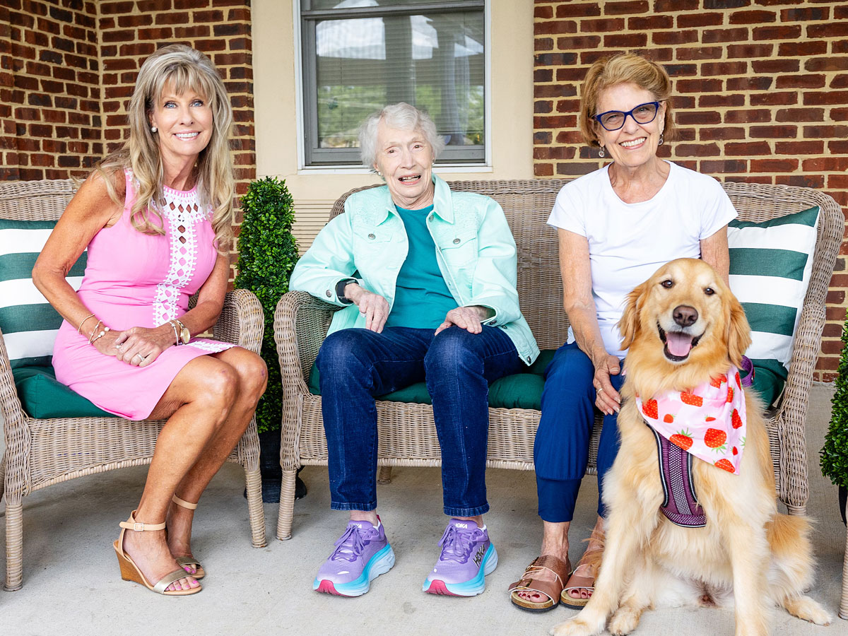 Commonwealth Senior Living at Front Royal Family with Dog