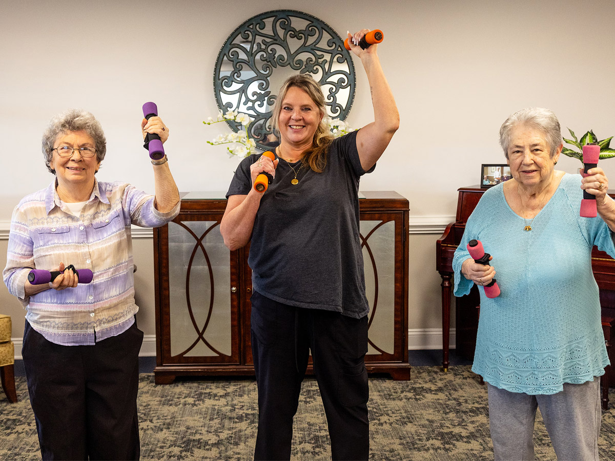 Commonwealth Senior Living at Front Royal Residents Lifting Weights