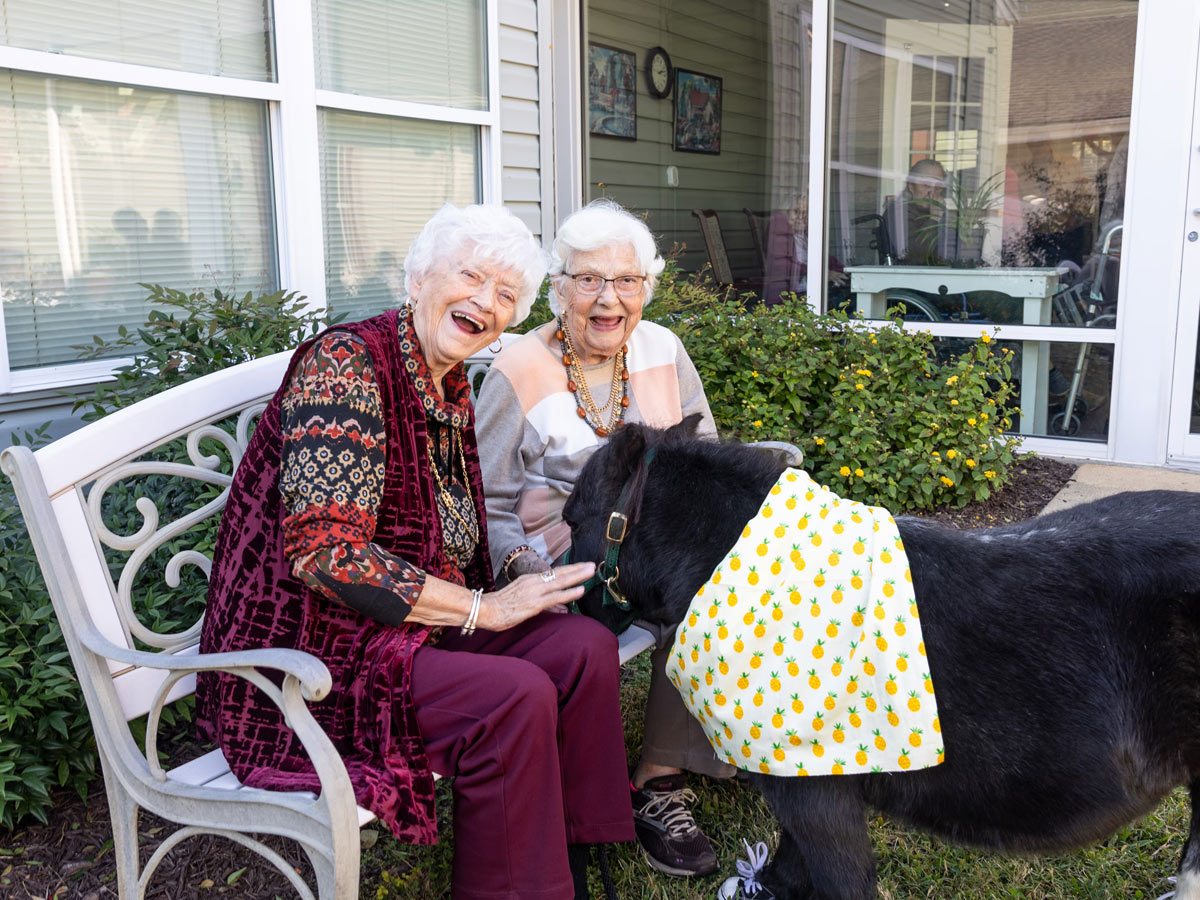 Commonwealth Senior Living at Gloucester House Friends