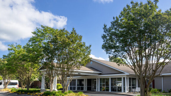 Commonwealth Senior Living at Kilmarnock Exterior