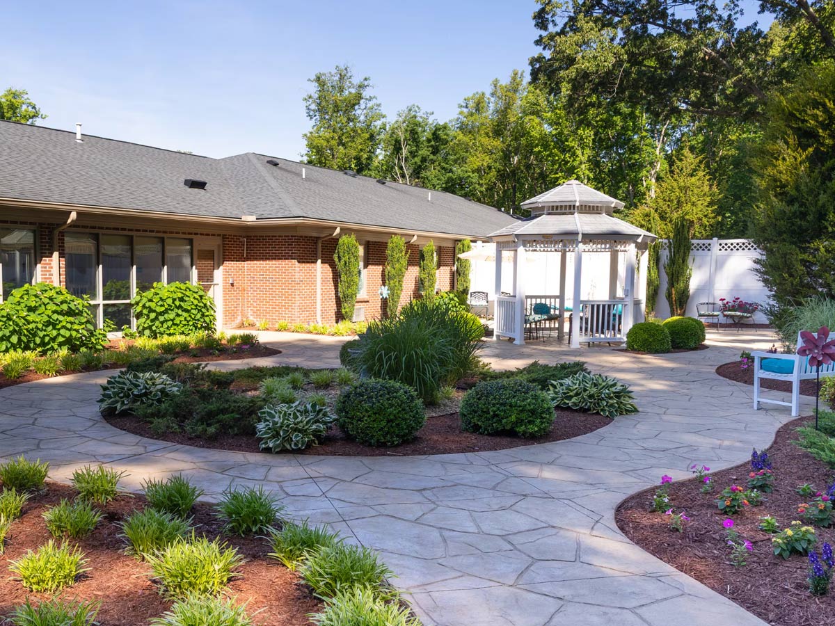 Commonwealth Senior Living at South Boston Courtyard with Gazebo