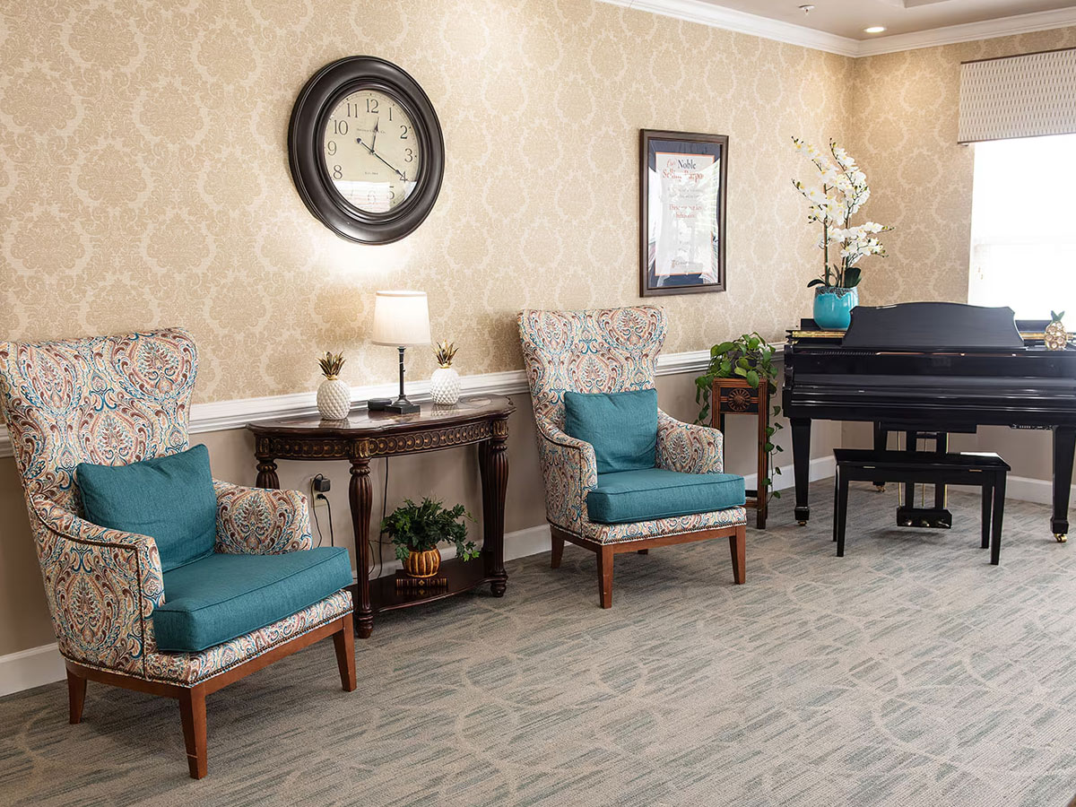 Commonwealth Senior Living at the Devonshire Common Area