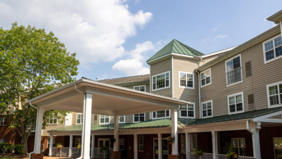 Commonwealth Senior Living at Charlottesville Entrance