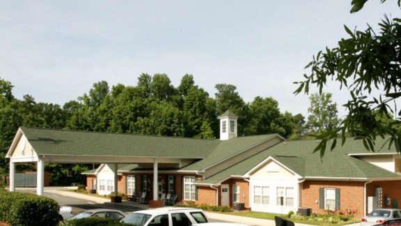 Windsor Spring exterior