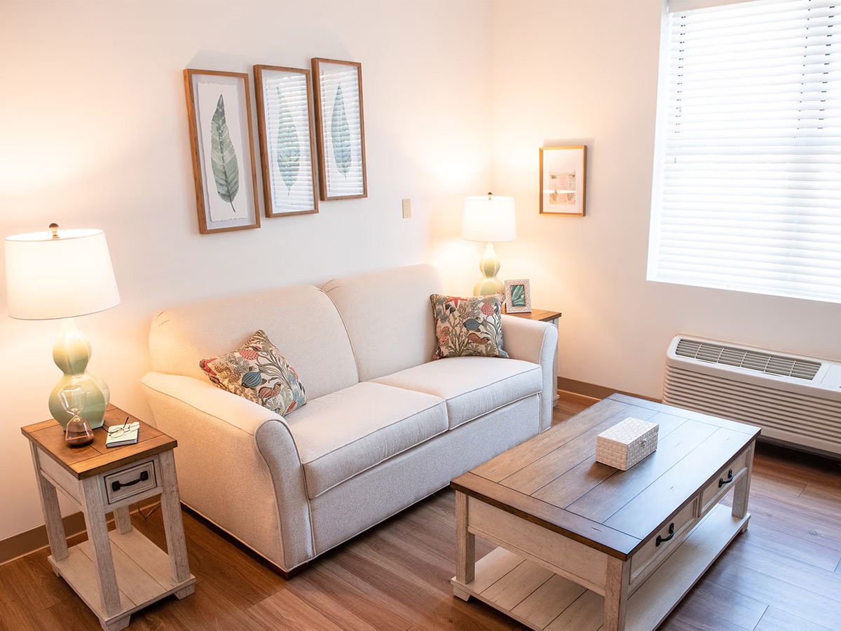 Commonwealth Senior Living at Cedar Manor Living Room