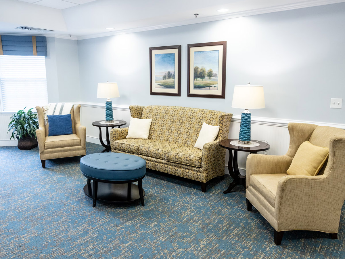 Commonwealth Senior Living at Georgian Manor Common Area