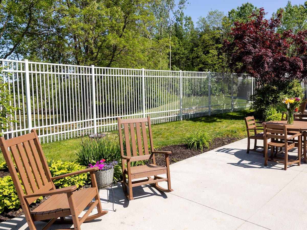 Commonwealth Senior Living at Grand Rapids Outdoor Patio