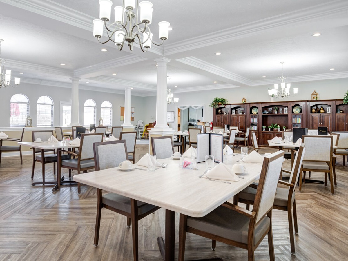 Commonwealth Senior Living at Radford Dining Room