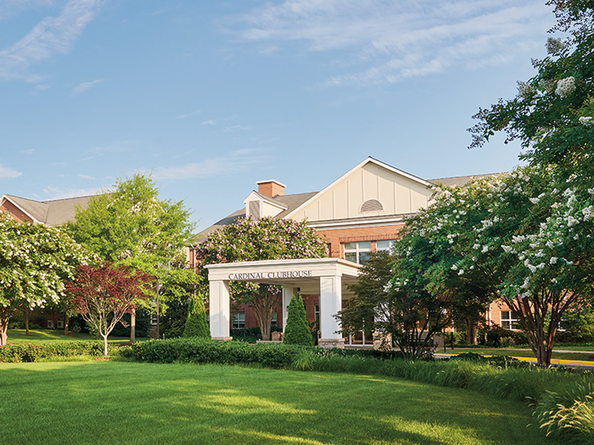 Ashby Ponds Clubhouse Entrance