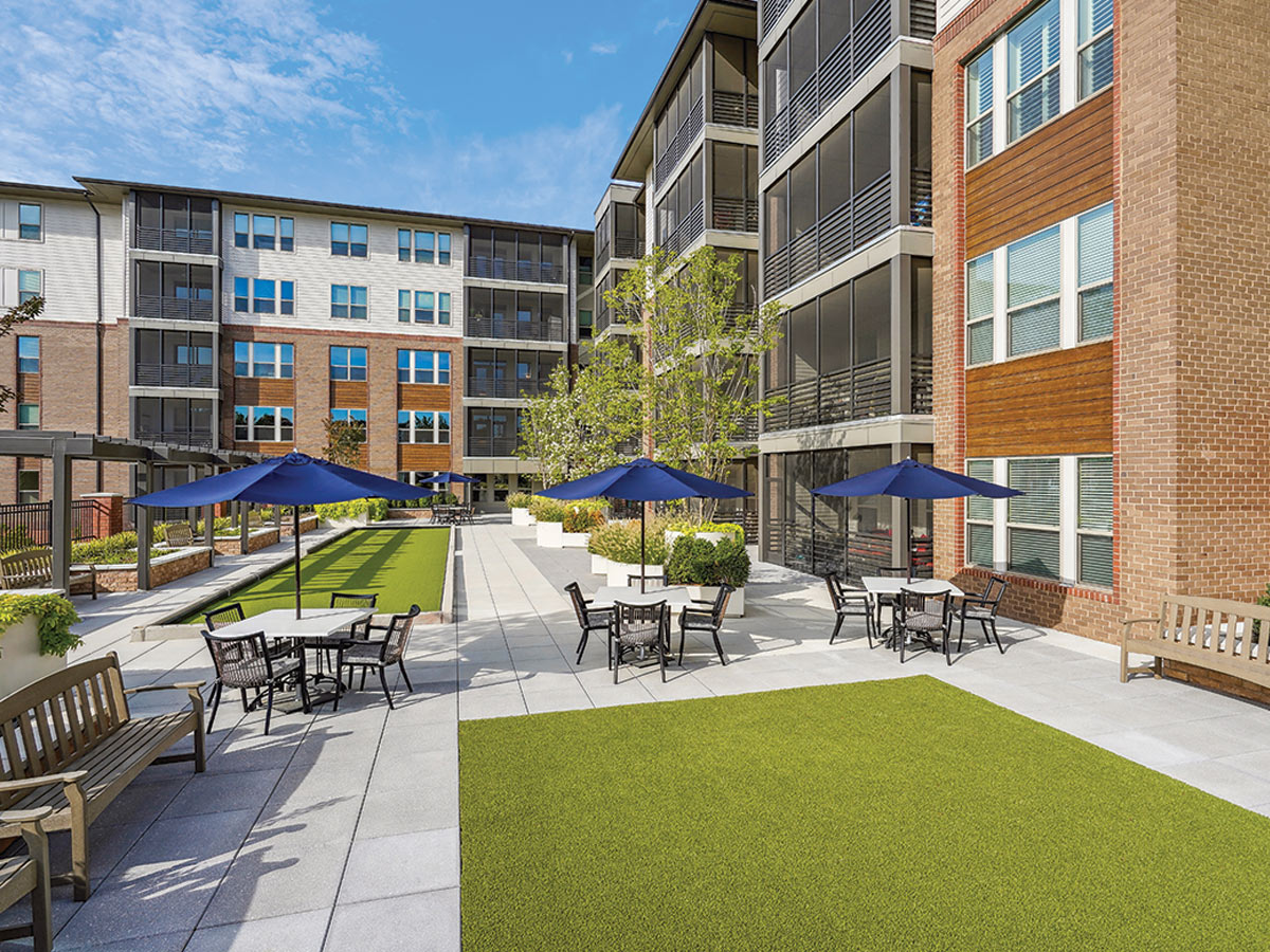 Woodleigh Chase Outdoor Courtyard