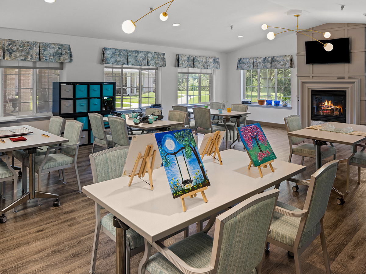 Pinewood Hills Craft Room