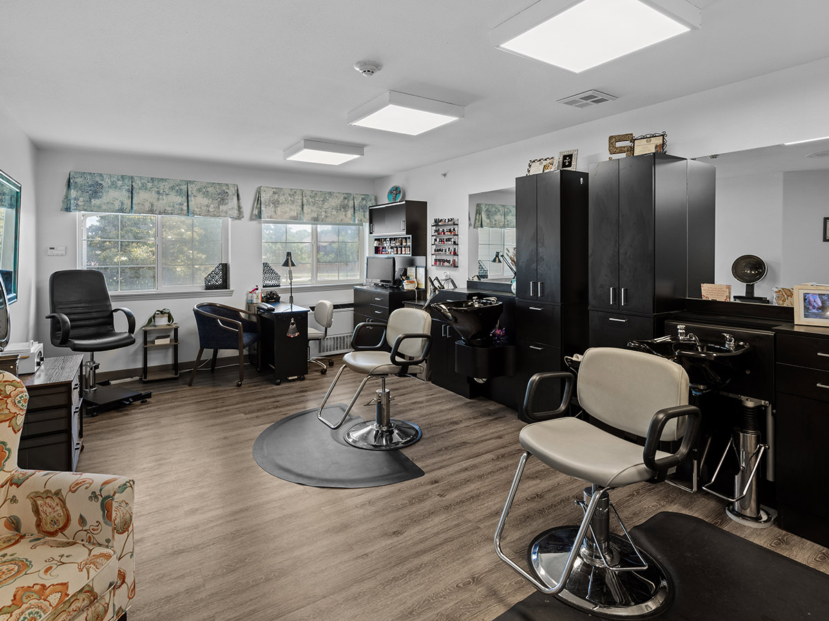 Pinewood Hills Salon