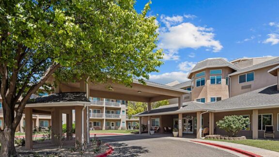 Ventura Place Entrance