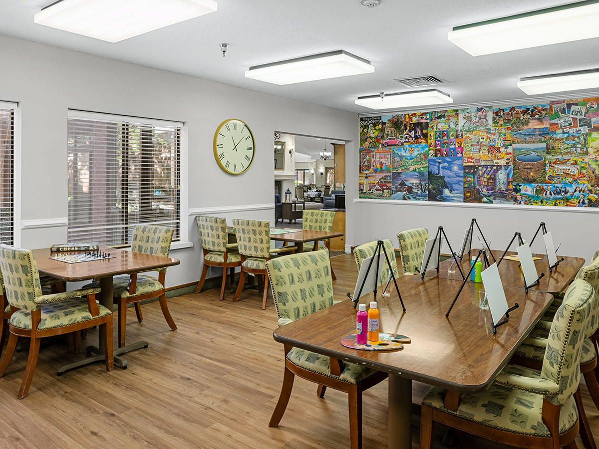 Independence Village of Olde Raleigh Activity Room