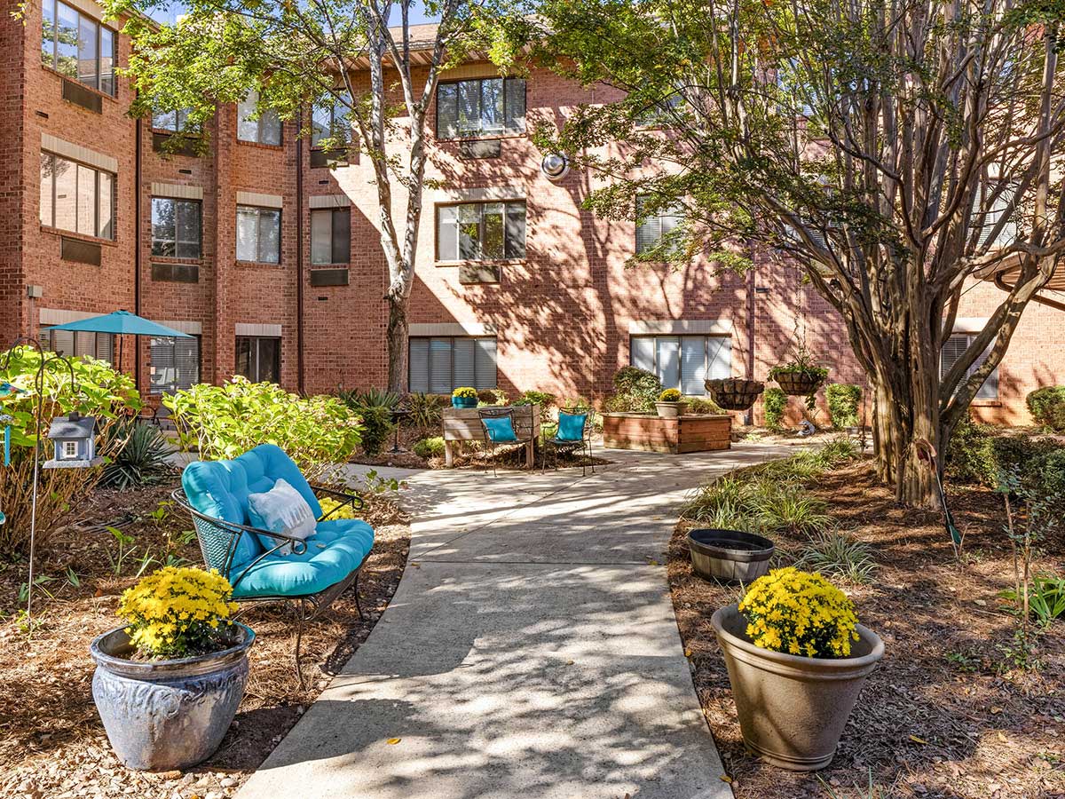 Independence Village of Olde Raleigh Walking Paths