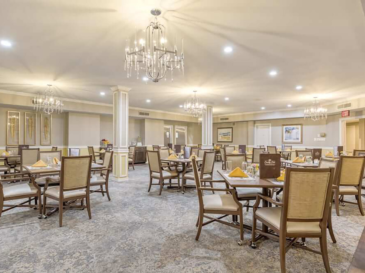 Country Club at Woodland Hills Dining Room