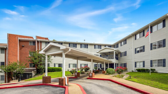 Colonial Village front entry