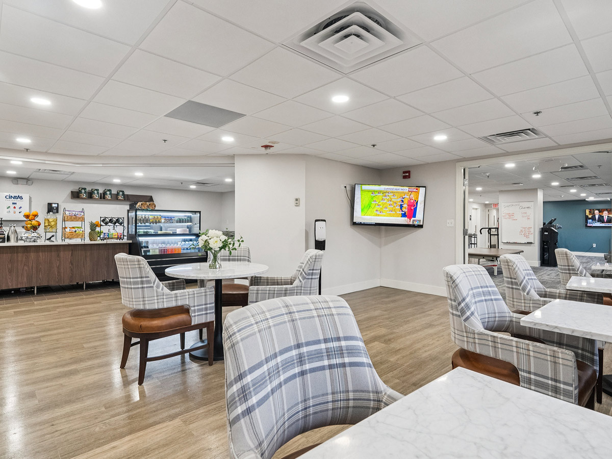 Cogir of Alexandria Fillmore Foyer