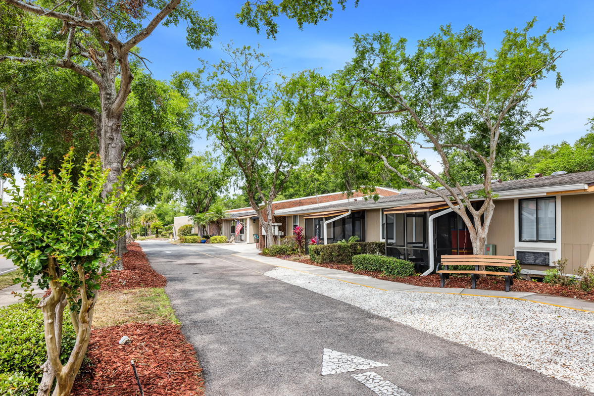 Lake Ridge Village front entry