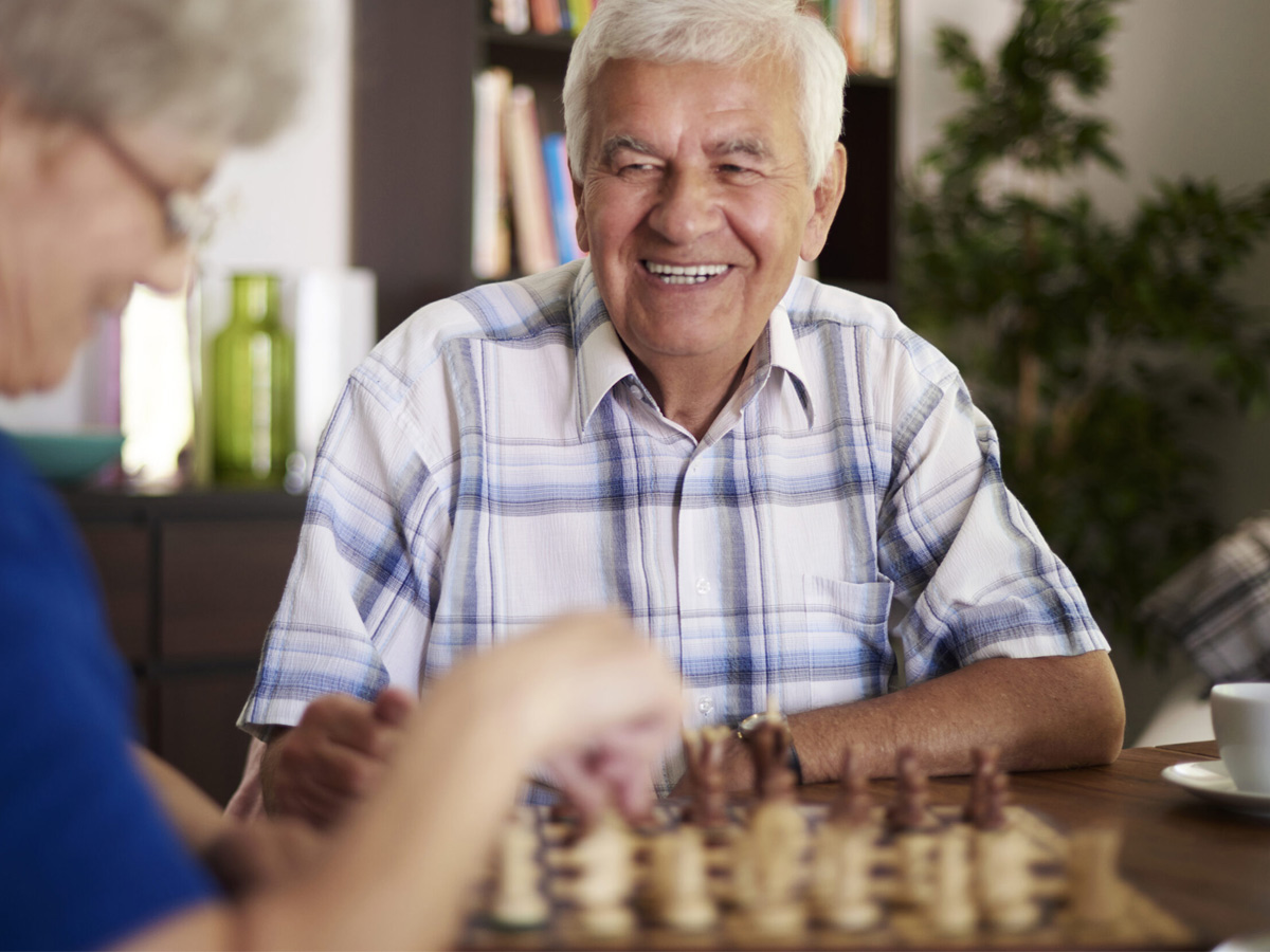 The Arbors at Battlefield Couple Playing Chess