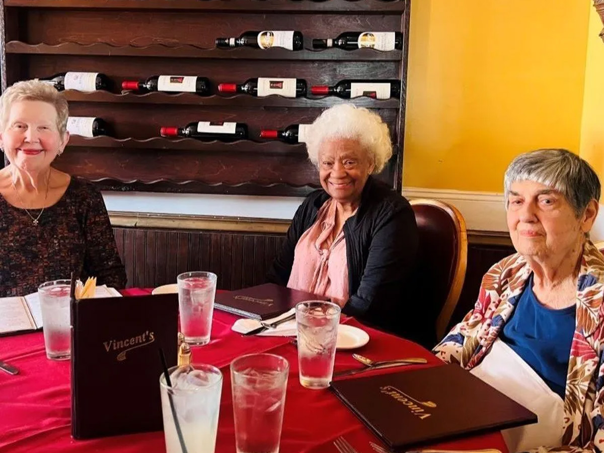 The Carrollton Friends Having Lunch