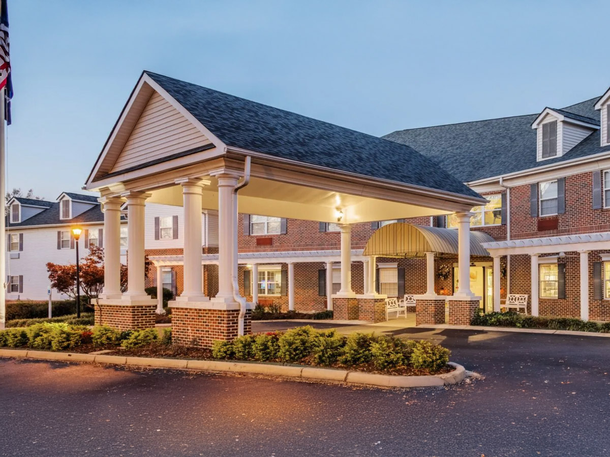 Oakleaf Village of Lexington Entrance