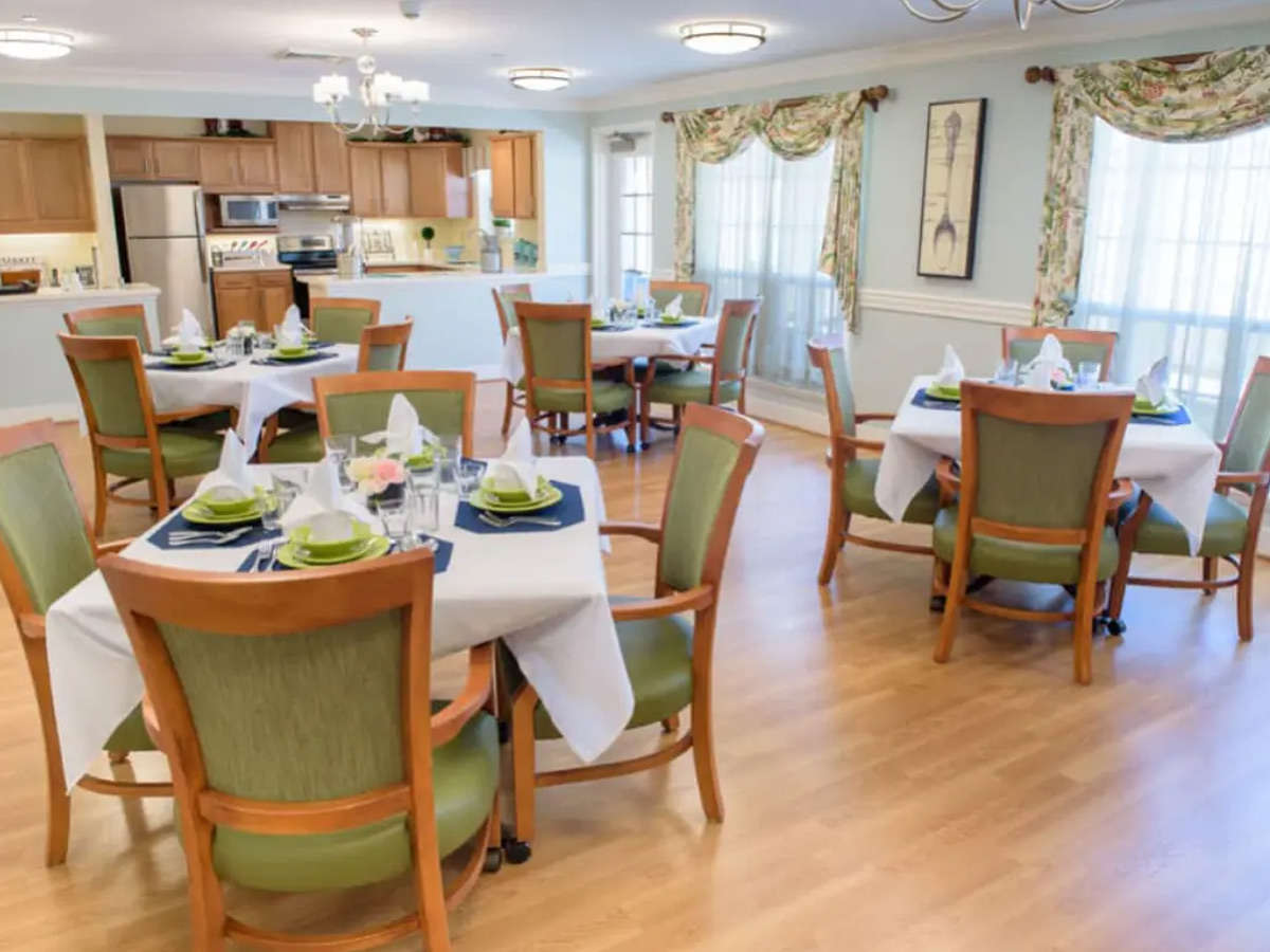 The Indigo at Bartlett Dining Room