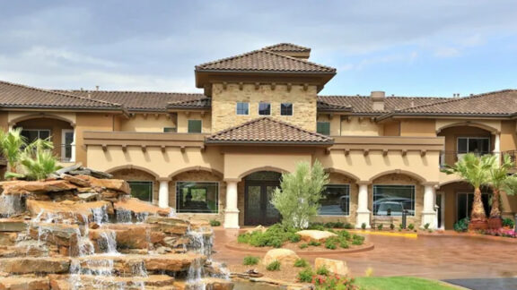 The Retreat at SunRiver Exterior