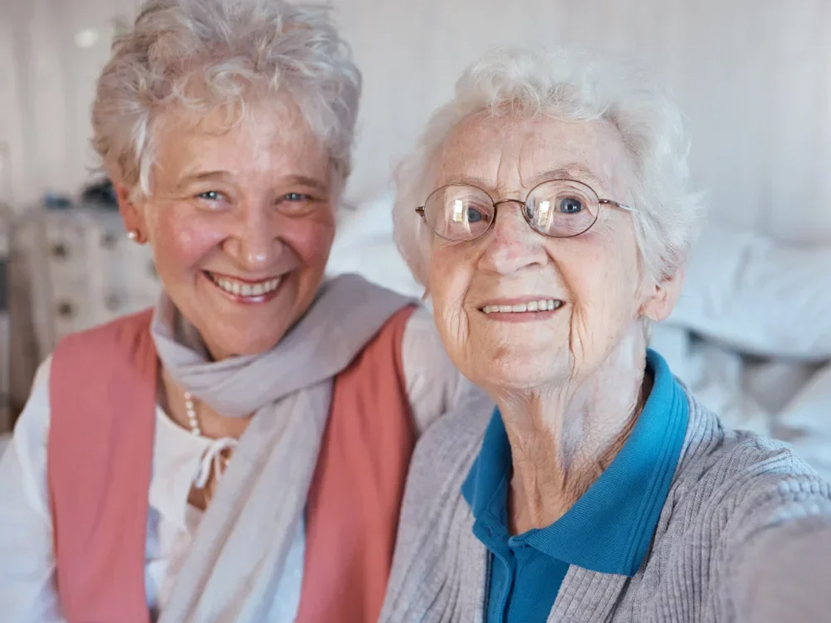 The Retreat at SunRiver Friends Selfie