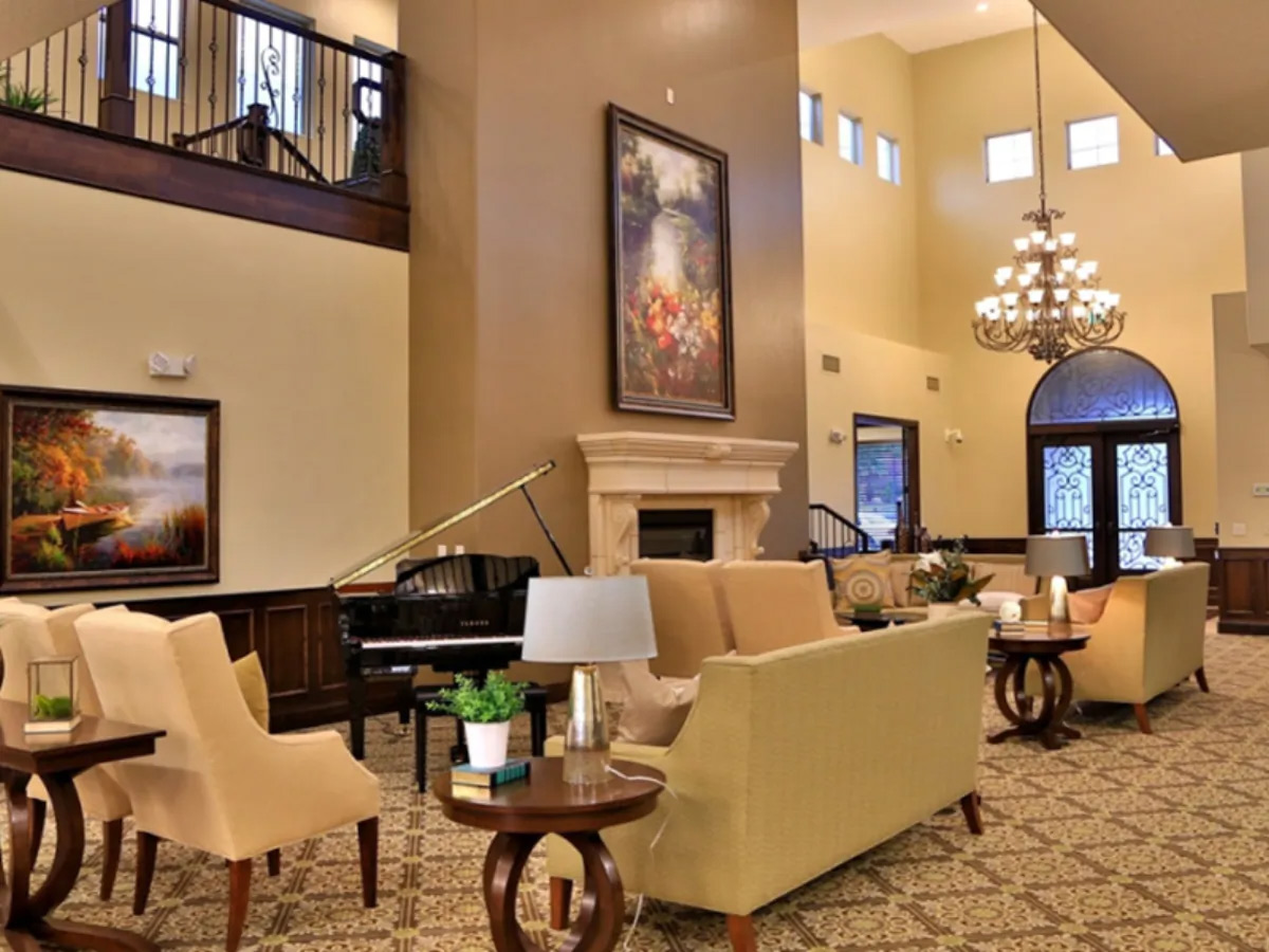 The Retreat at Sunbrook Sitting Area with Fireplace