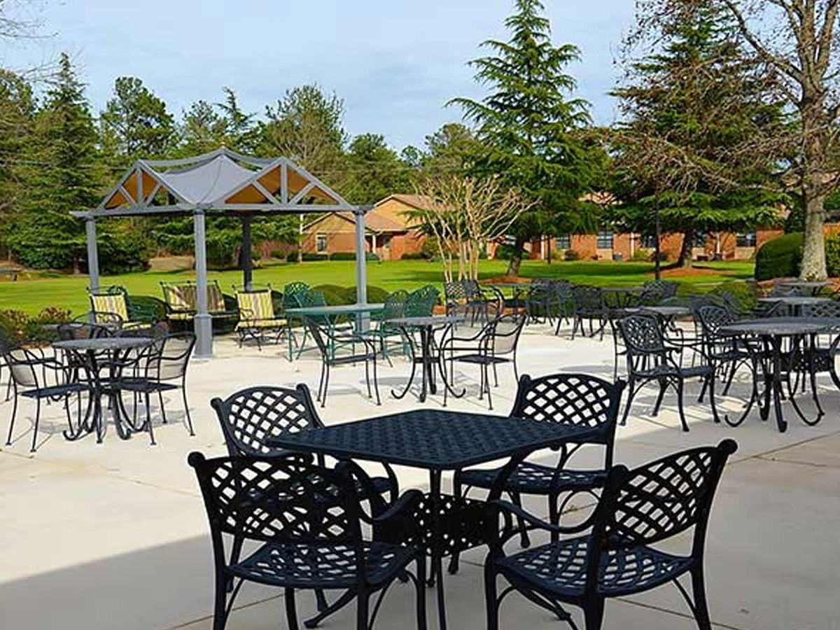 The Inn at Quail Haven Village Patio