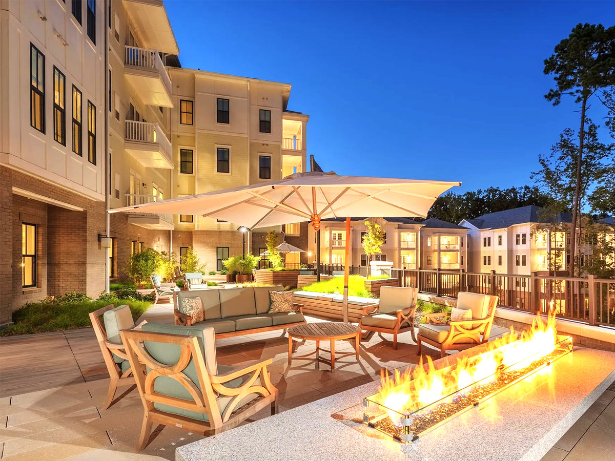 Swift Creek Health Center Outdoor Patio at Night