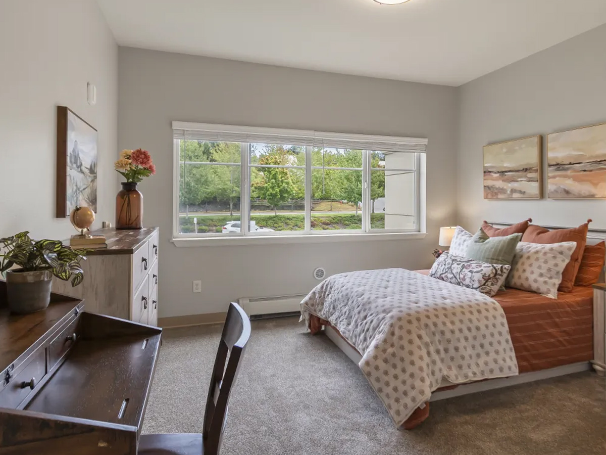 Harbour Pointe Bedroom