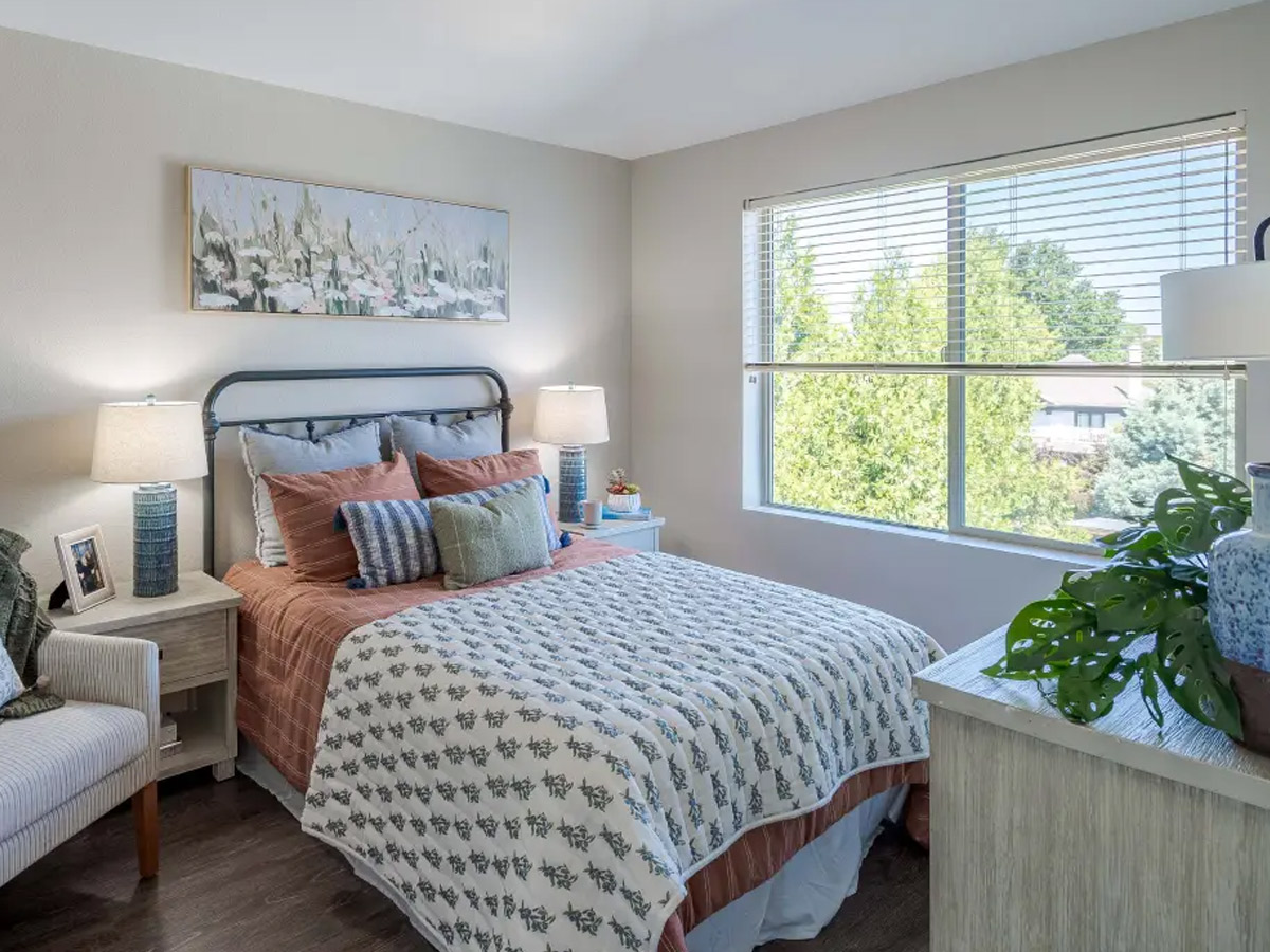 Hawthorne Gardens Bedroom