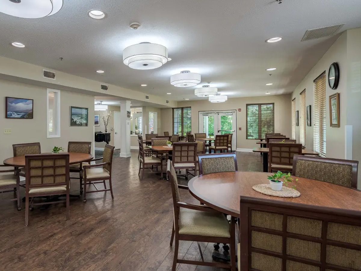 Hawthorne Gardens Dining Room