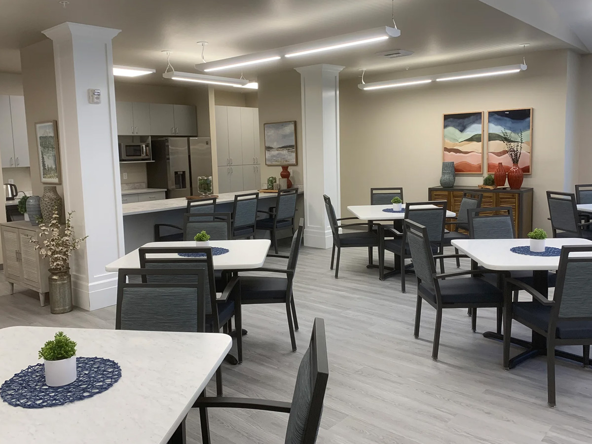 Holi Senior Living Dining Room