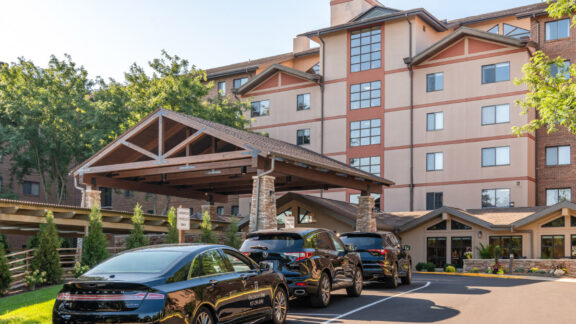 One Lincoln Park entrance