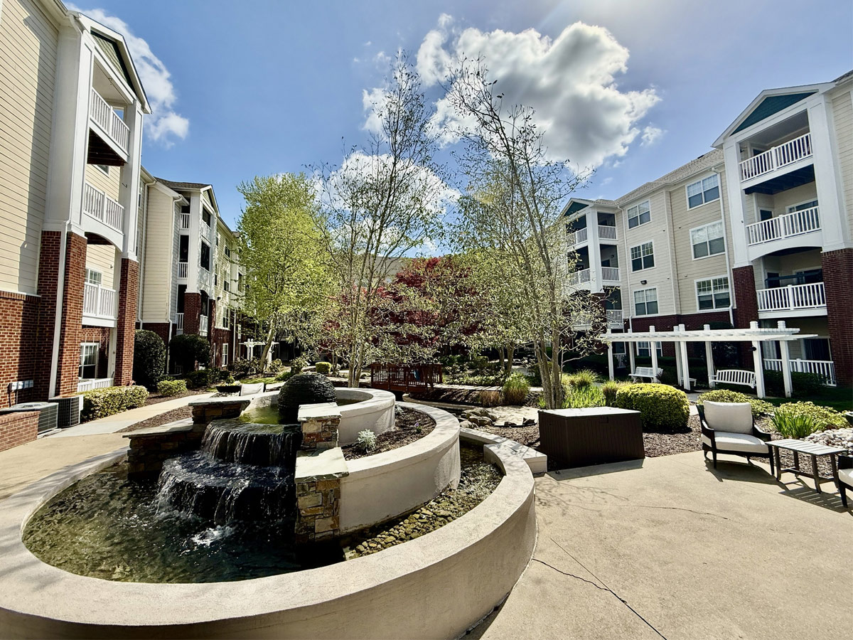 The Reserve at Greenbrier Courtyard