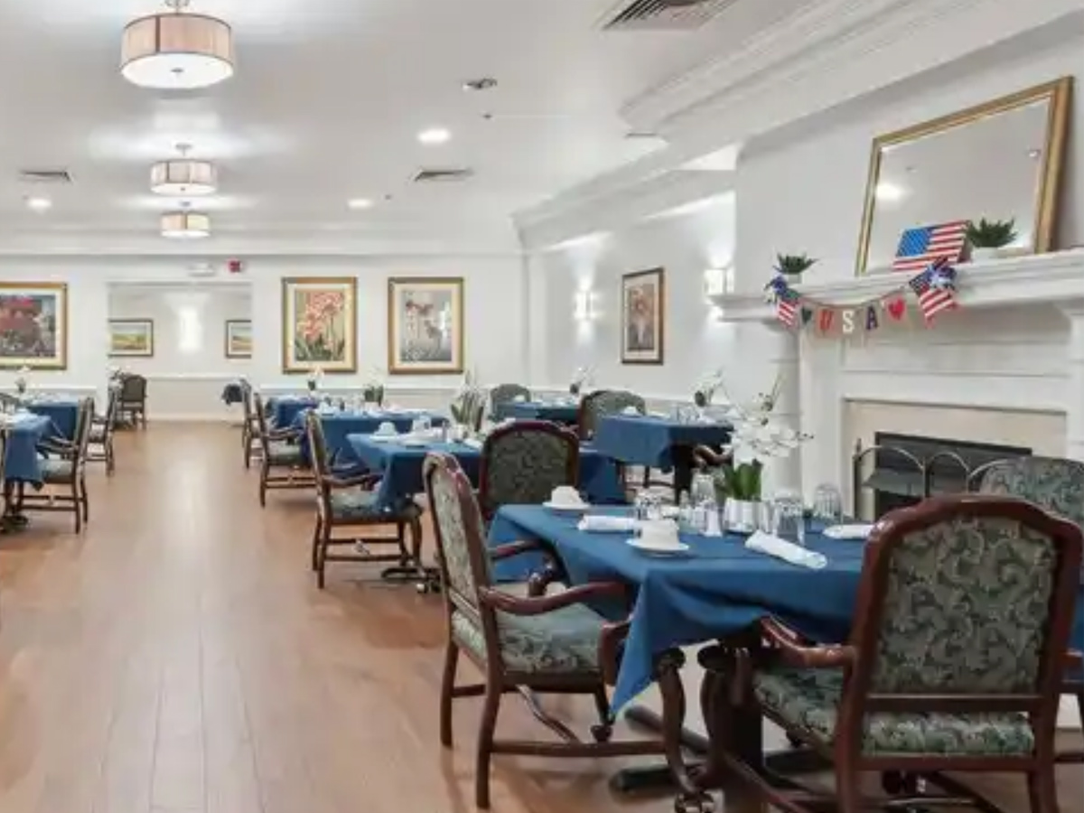 The Estates at West End Dining Room