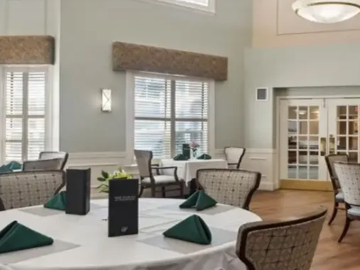The Gables at Winchester Dining Room